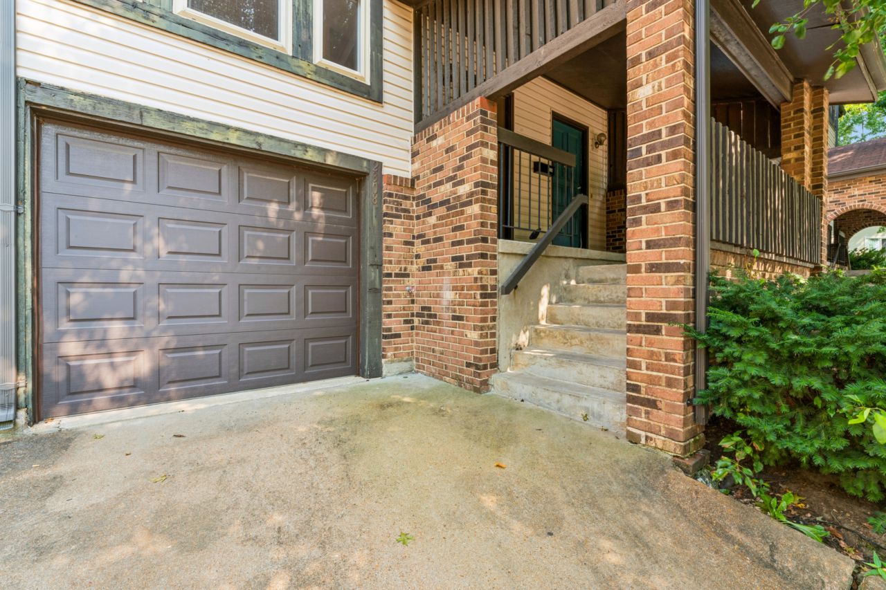 2308 Driftwood Maryland Heights Condo