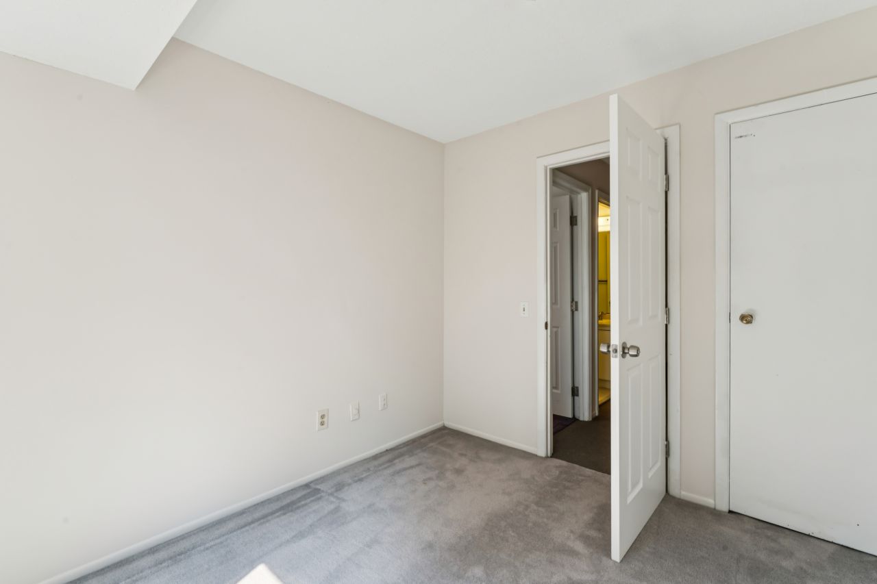 2308 Driftwood Maryland Heights Condo
