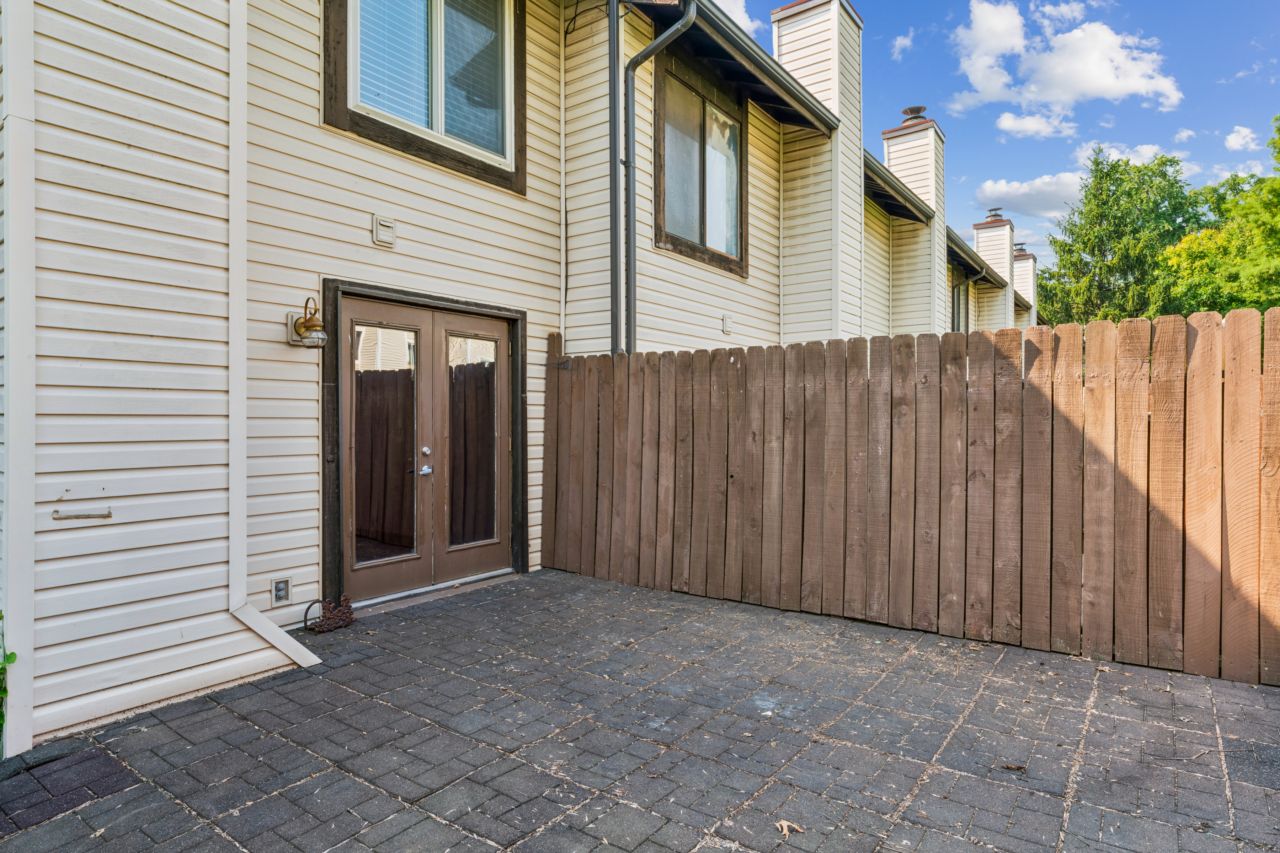 2308 Driftwood Maryland Heights Condo