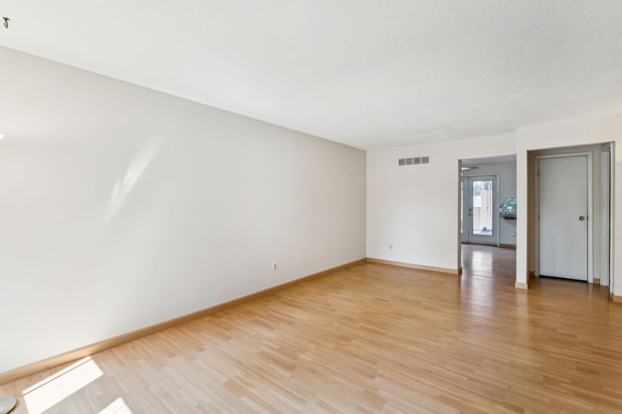 2308 Driftwood Maryland Heights Condo
