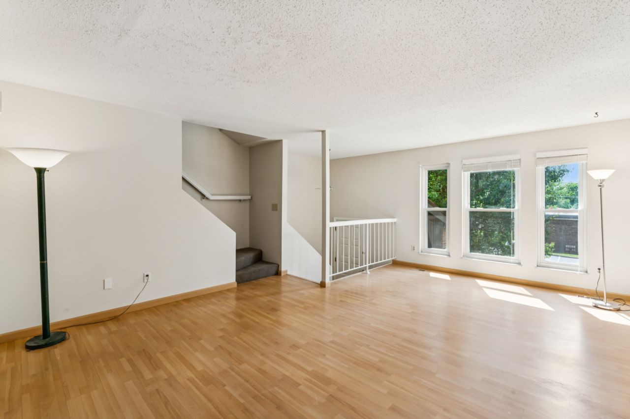 2308 Driftwood Maryland Heights Condo