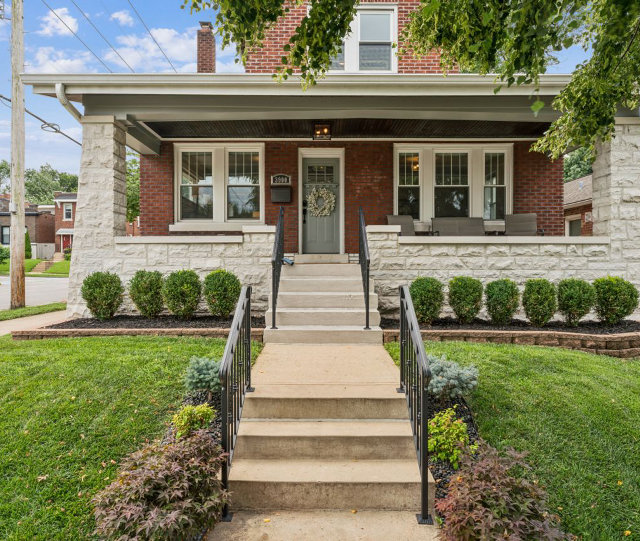 3900 Parker Ave.