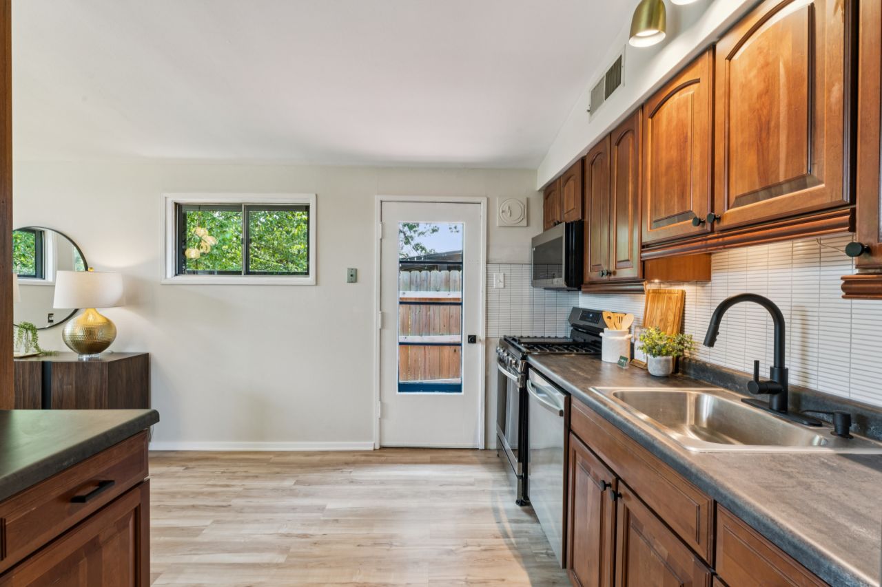 931 Coffey Dr in Ralph Fournier Ridgewood Community St. Louis