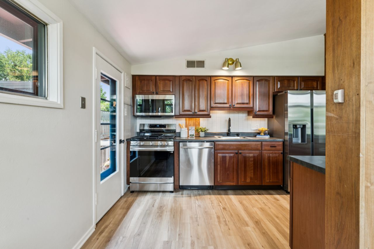 931 Coffey Dr in Ralph Fournier Ridgewood Community St. Louis