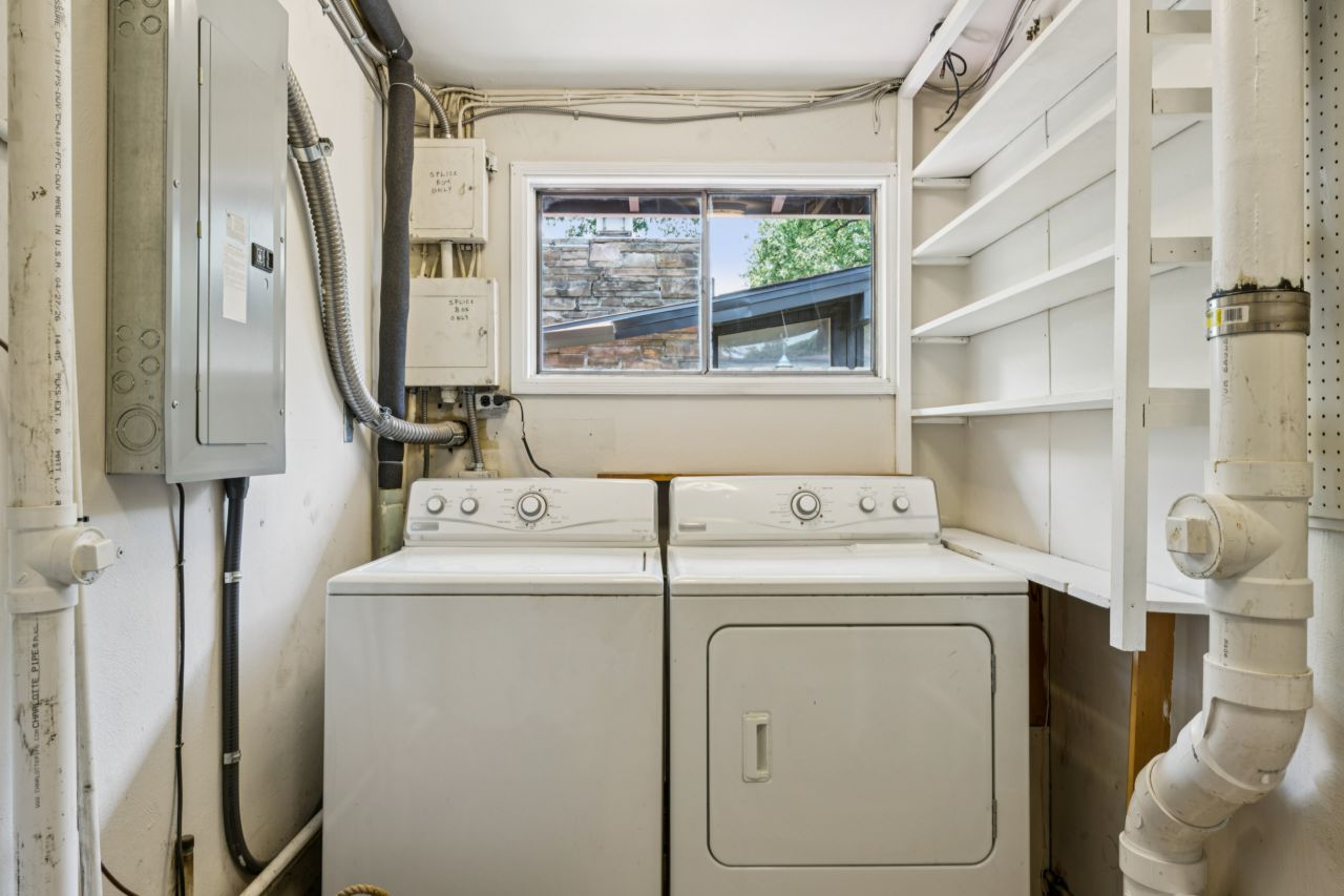931 Coffey Dr in Ralph Fournier Ridgewood Community St. Louis