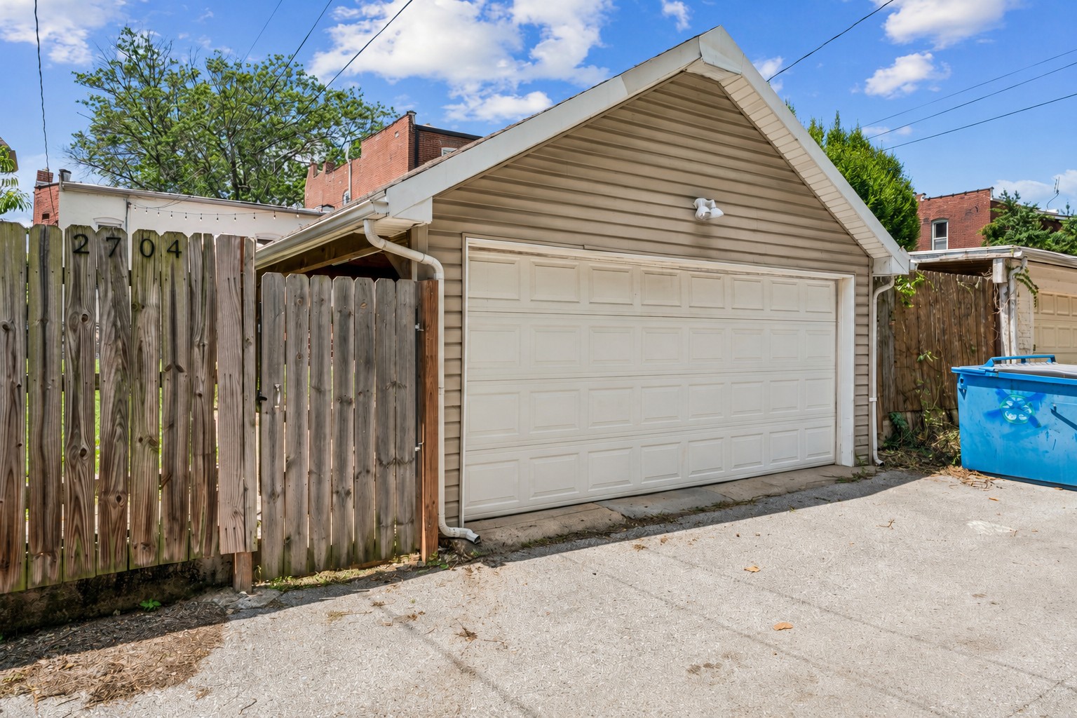 Garage 2704 Louisiana Tower Grove East Listing from Dawn Griffin Group St. Louis
