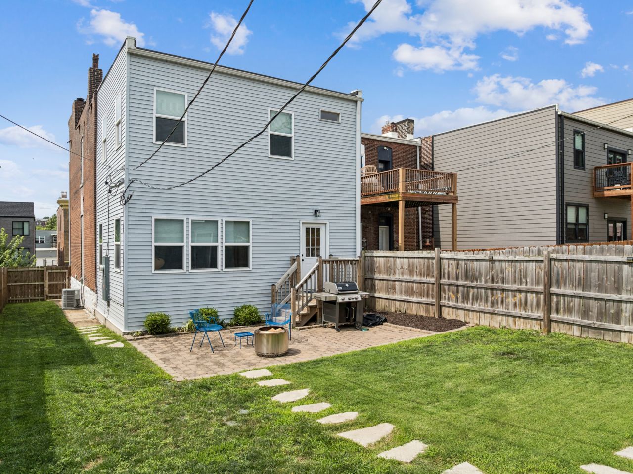 3329 Vista Avenue St. Louis listing Dawn Griffin Group