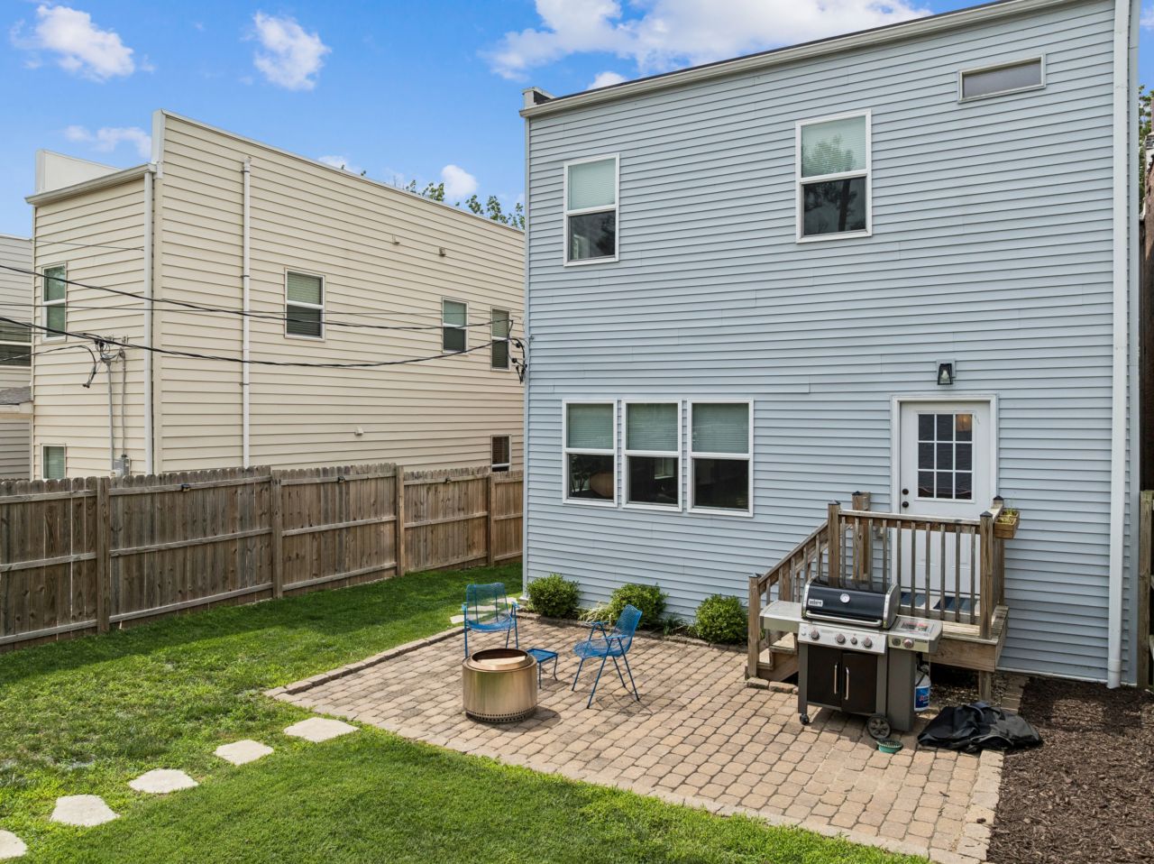 3329 Vista Avenue St. Louis listing Dawn Griffin Group