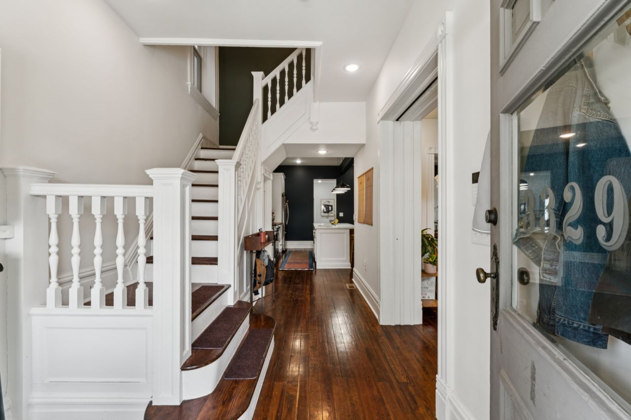 3329 Vista Avenue St. Louis listing Dawn Griffin Group