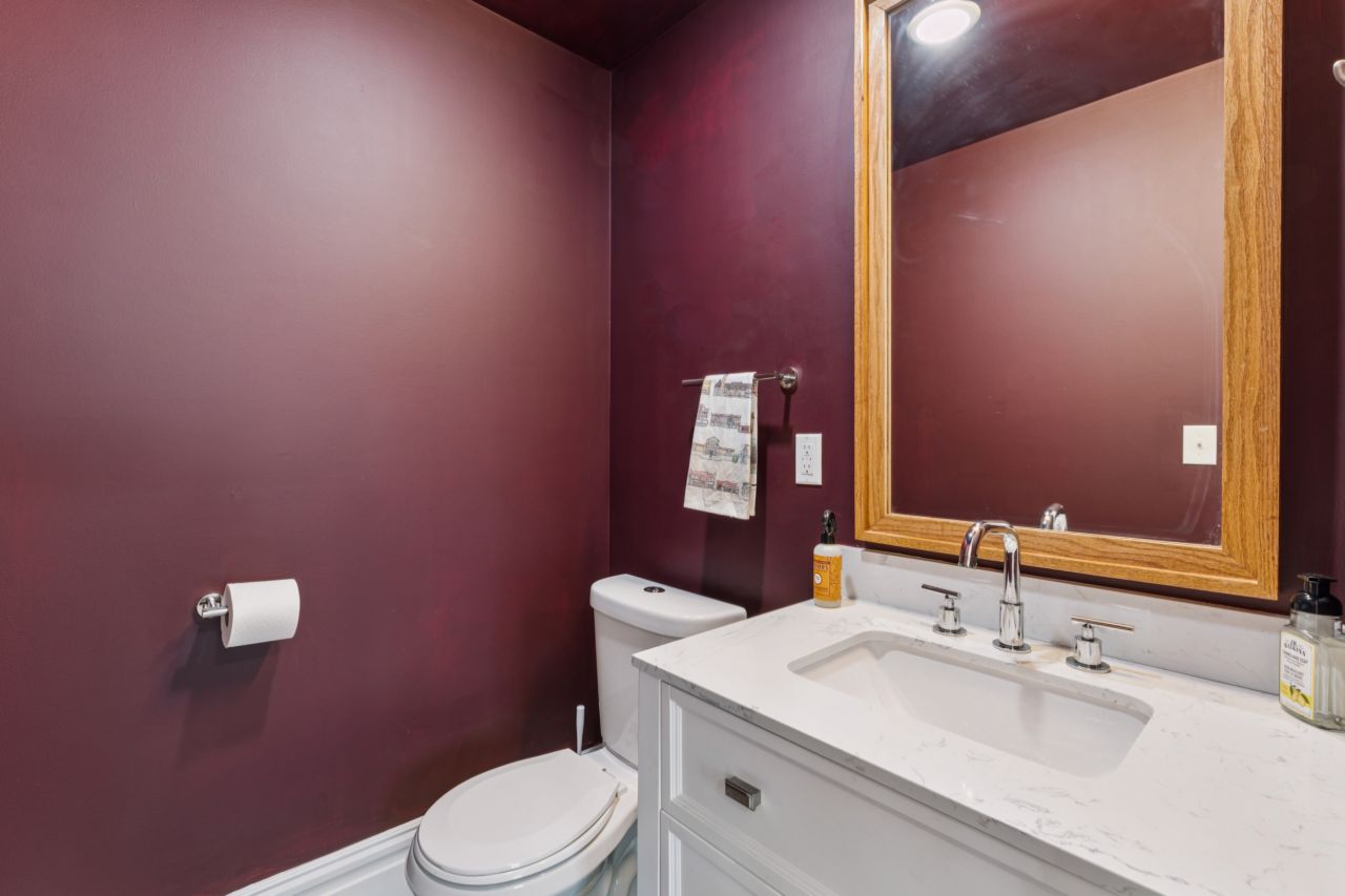 3329 Vista Avenue St. Louis listing Dawn Griffin Group