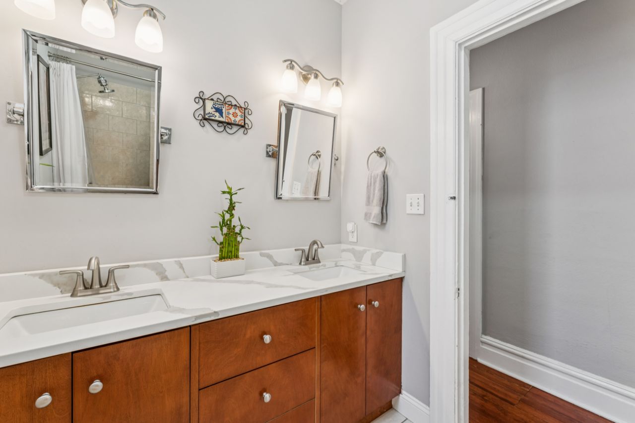 2704 Louisiana in Tower Grove East St. Louis listed by Dawn Griffin Group