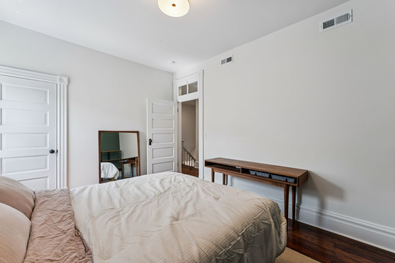 3329 Vista Avenue St. Louis listing Dawn Griffin Group