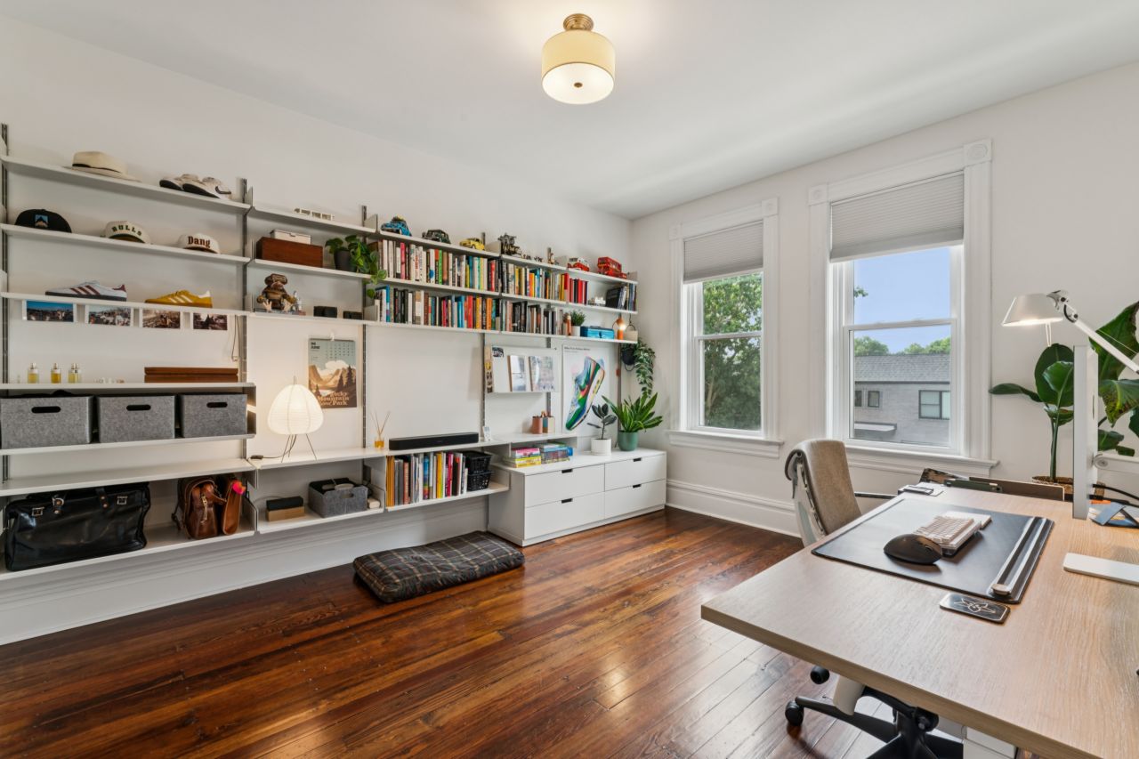 3329 Vista Avenue St. Louis listing Dawn Griffin Group