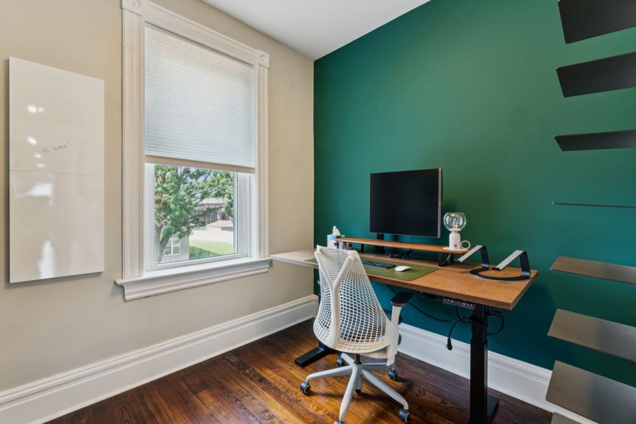 3329 Vista Avenue St. Louis listing Dawn Griffin Group