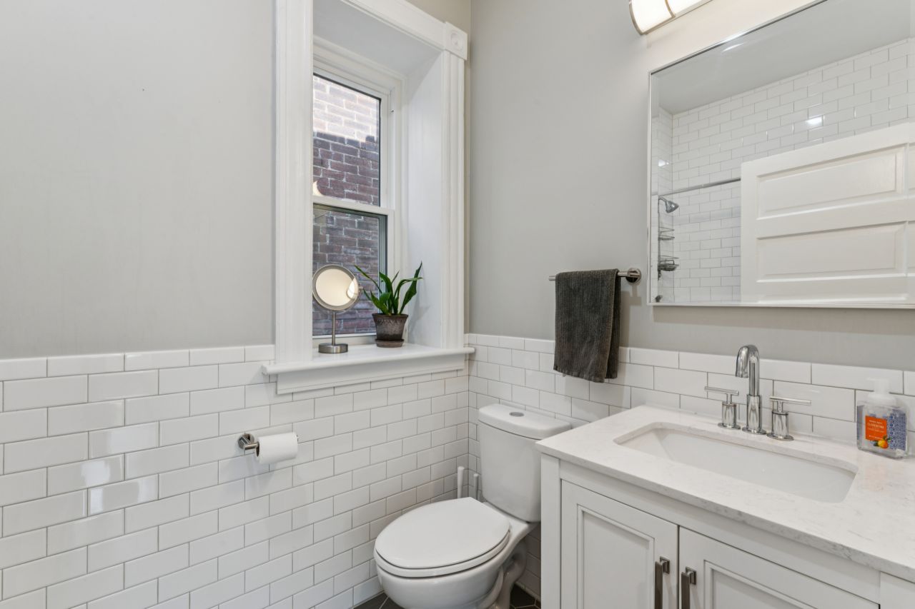 3329 Vista Avenue St. Louis listing Dawn Griffin Group