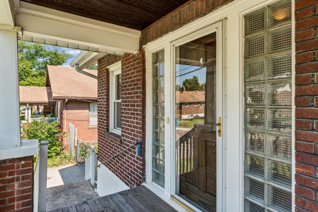 9431 Burdella St. Louis