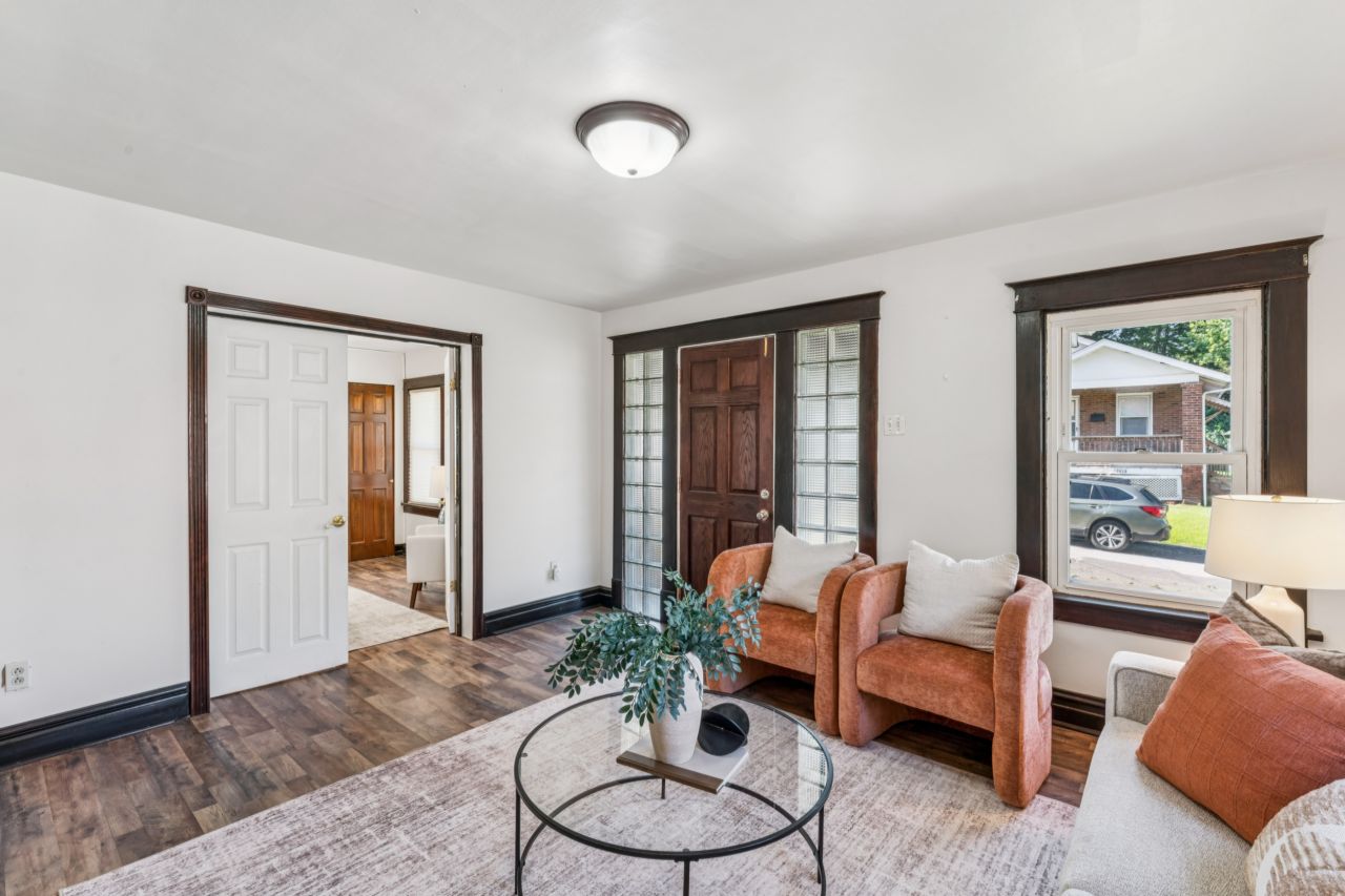 9431 Burdella St. Louis