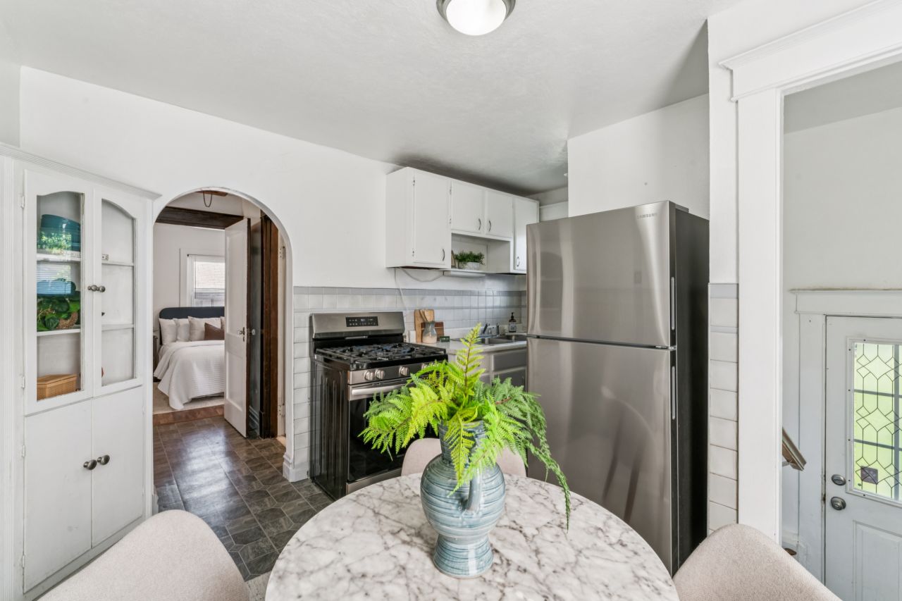 9431 Burdella St. Louis