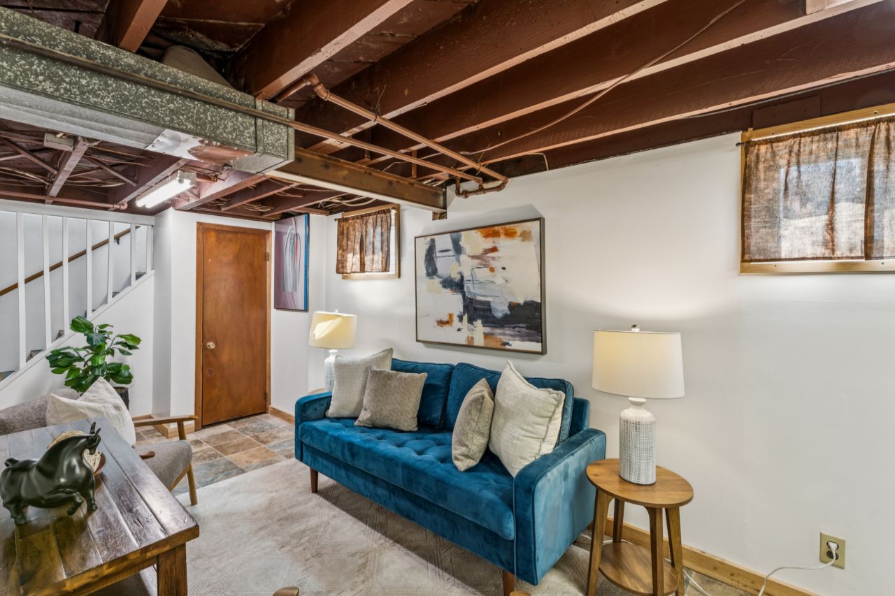 9431 Burdella St. Louis