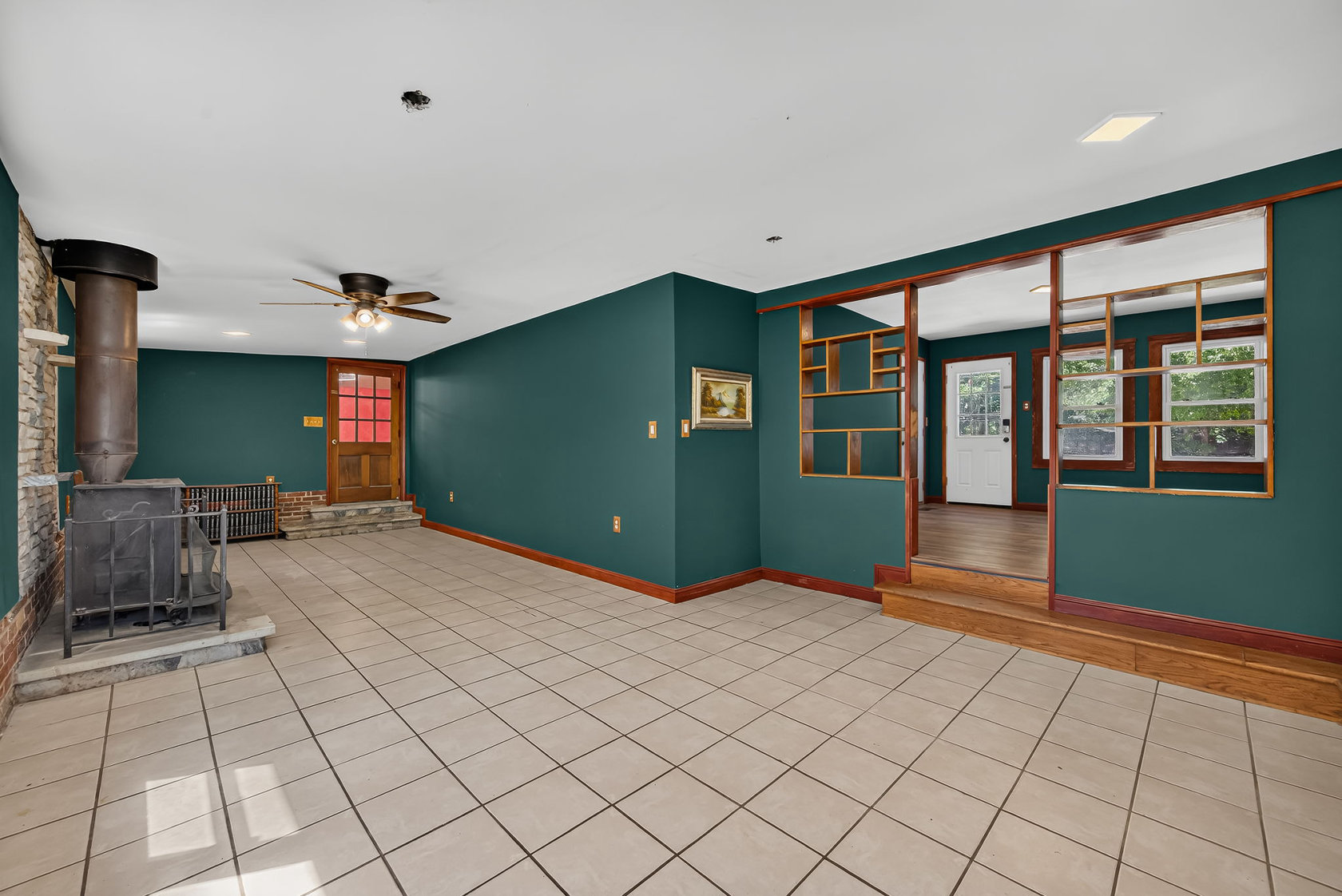 310 Cliff Cave Road Family & Dining Room