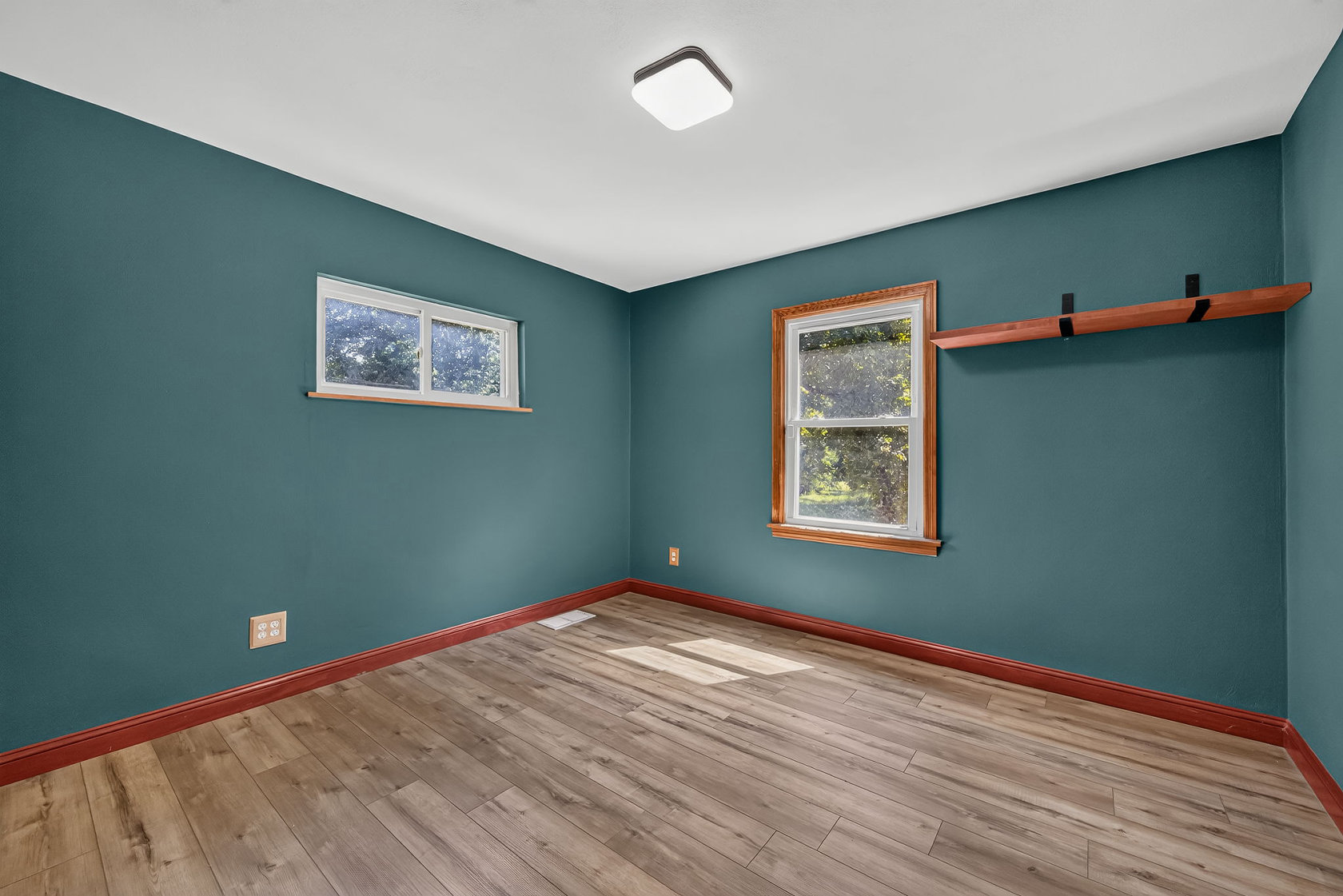 310 Cliff Cave Road Bedroom