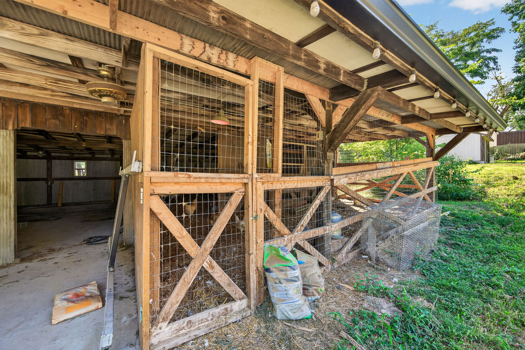 310 Cliff Cave Road Oakville Outbuilding