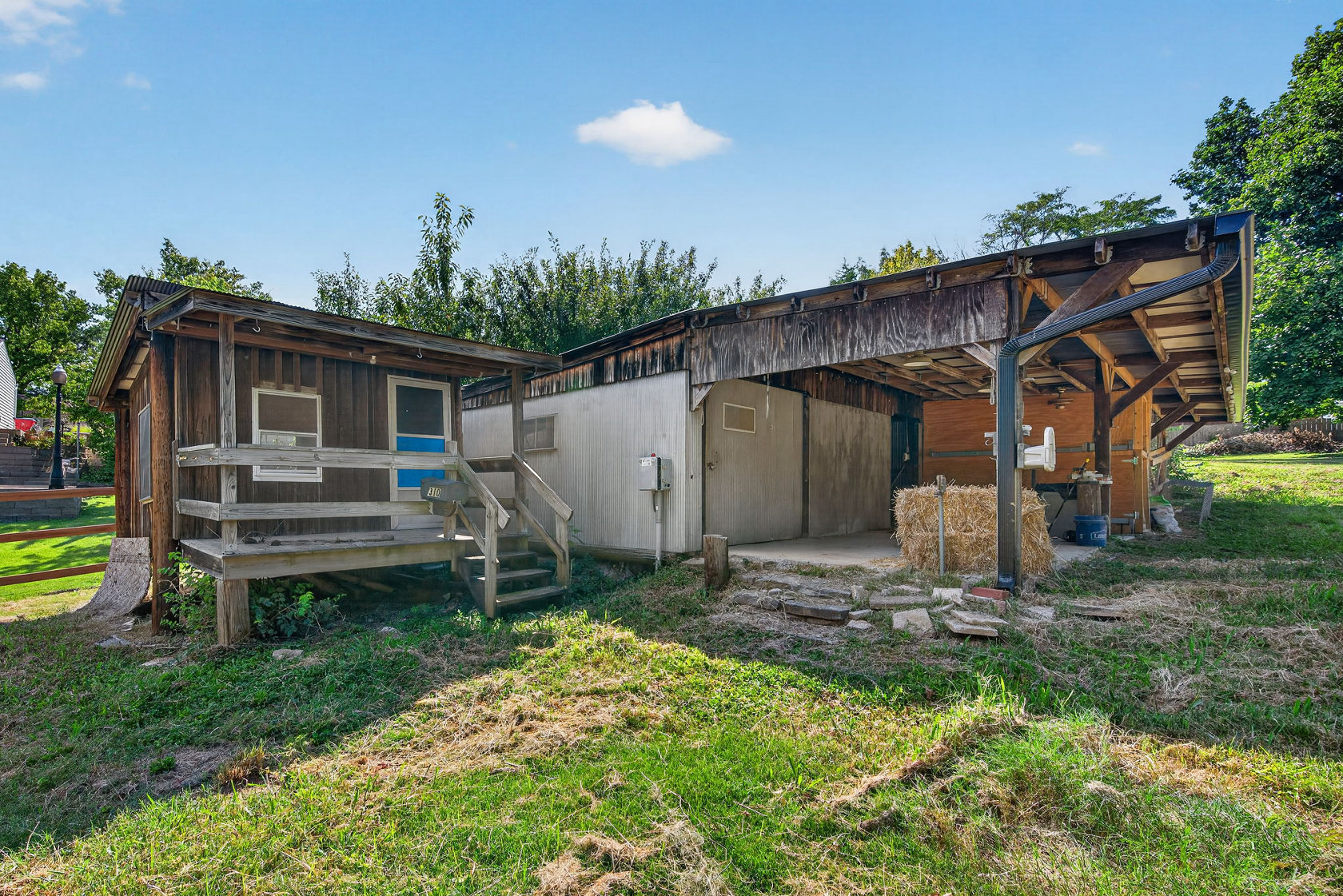 310 Cliff Cave Road Oakville Outbuilding