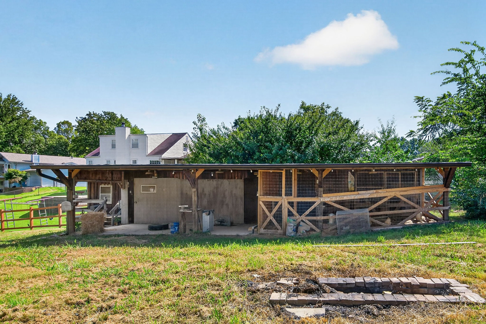 310 Cliff Cave Road Oakville Outbuilding