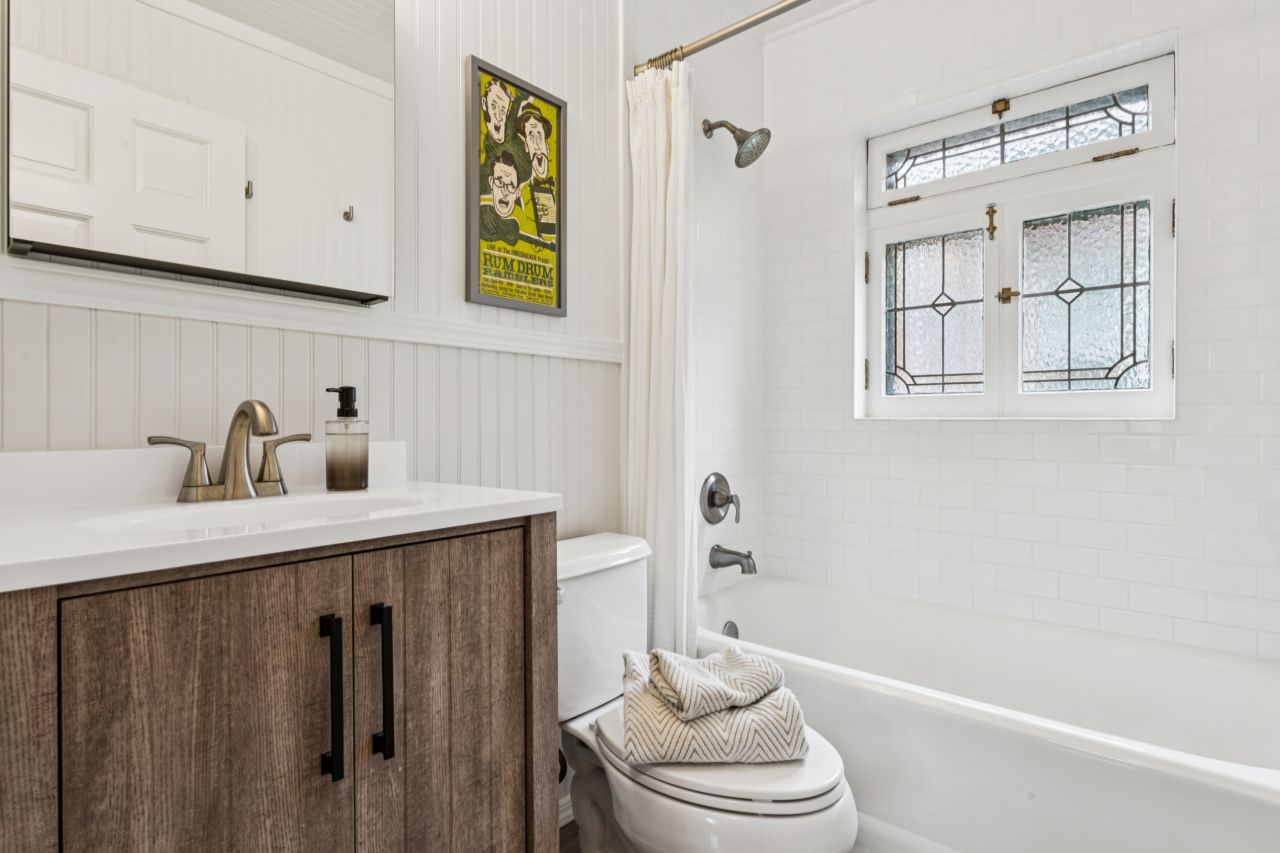 5000 Steffens St. Louis bathroom