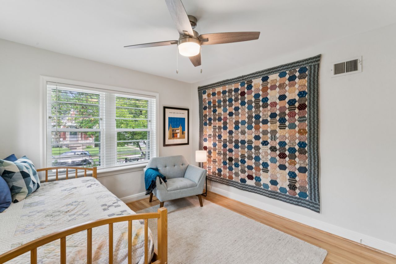 5000 Steffens St. Louis bedroom