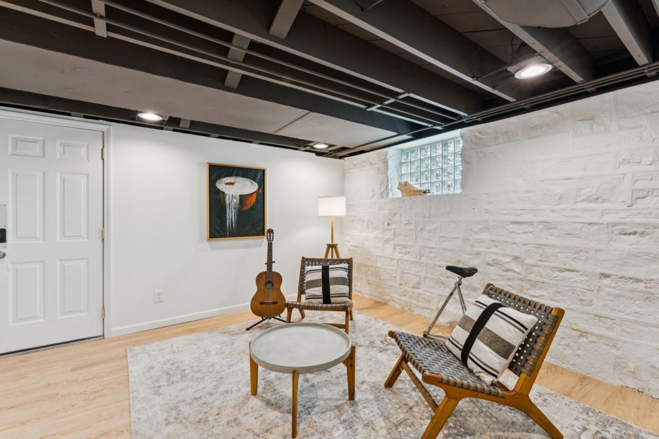 5000 Steffens St. Louis basement
