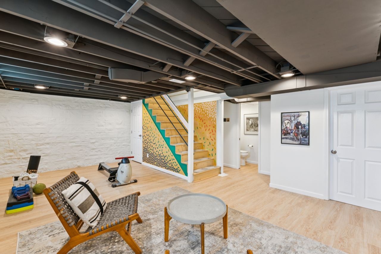 5000 Steffens St. Louis basement