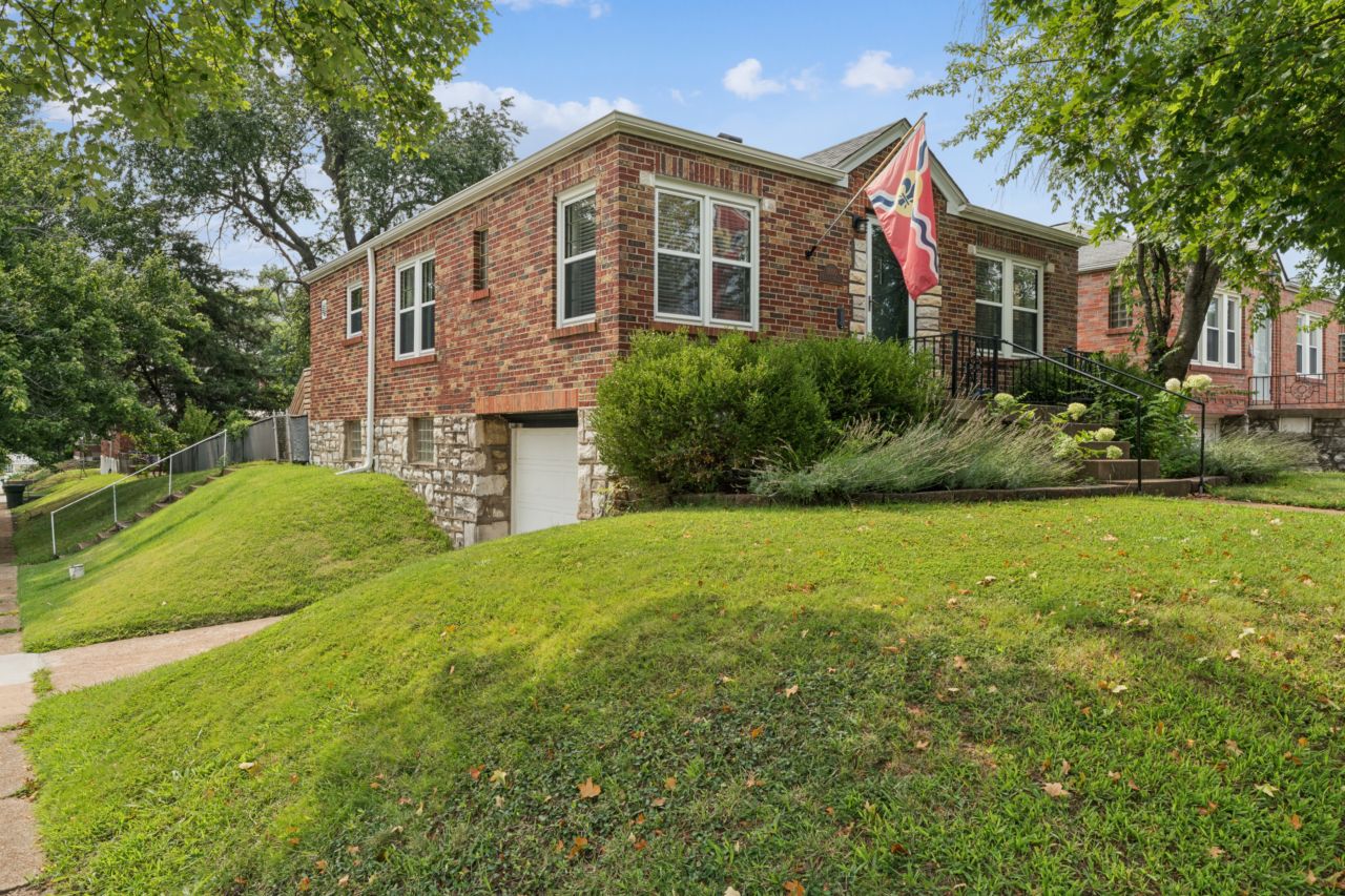 5000 Steffens St. Louis