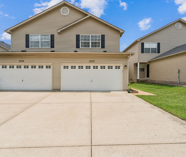5372 Lakewood Terrace