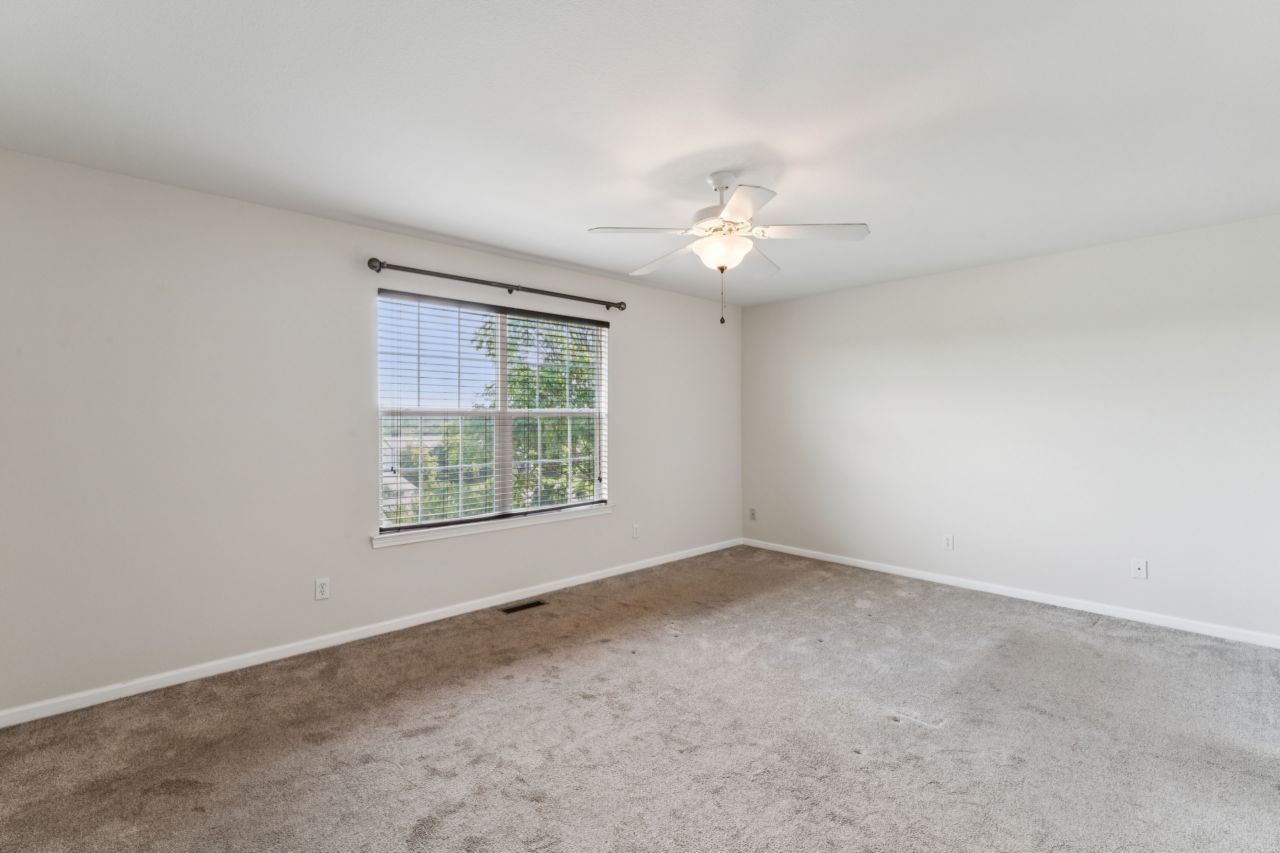 5372 Lakewood Terrace