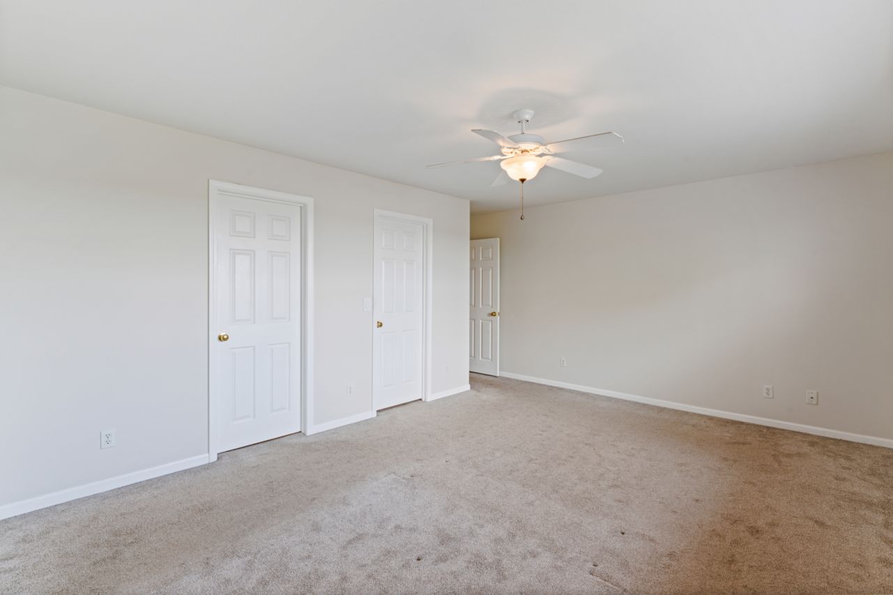 5372 Lakewood Terrace
