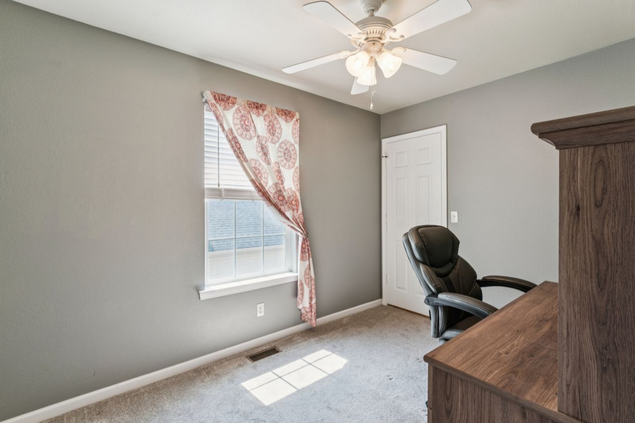 5372 Lakewood Terrace