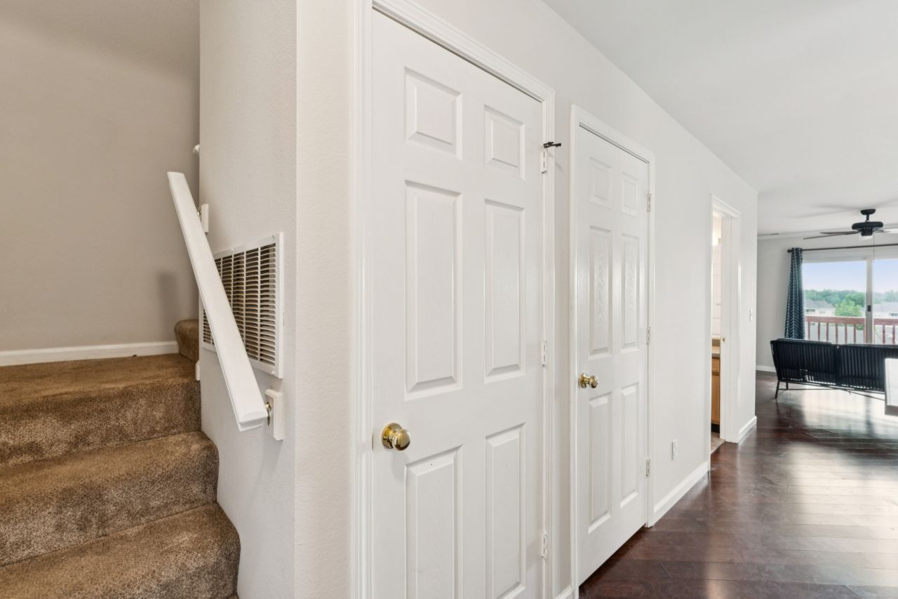 5372 Lakewood Terrace