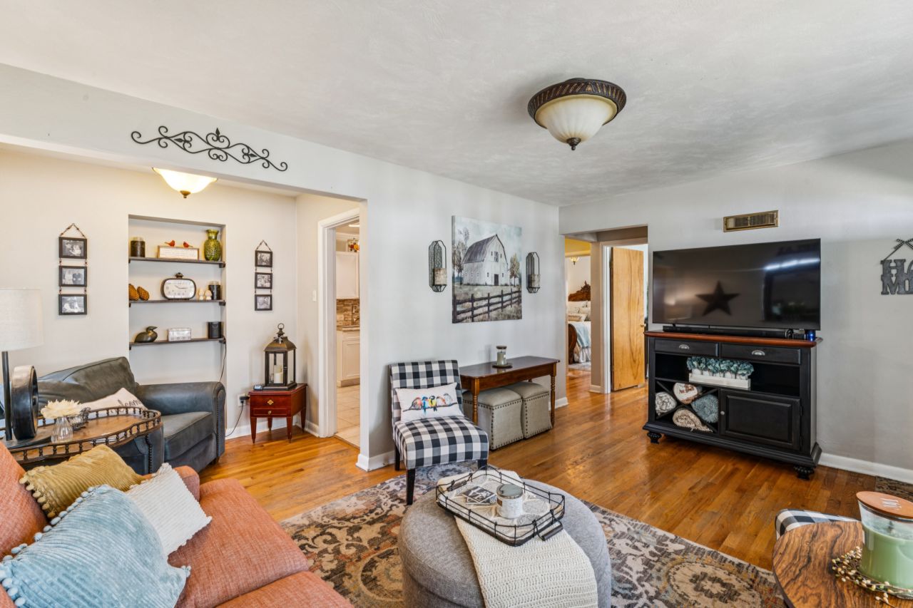 1204 Oday Rock Hill Living Room