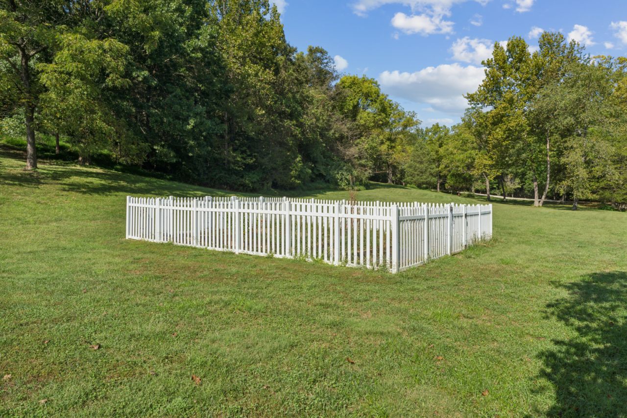 2333 Ossenfort Road