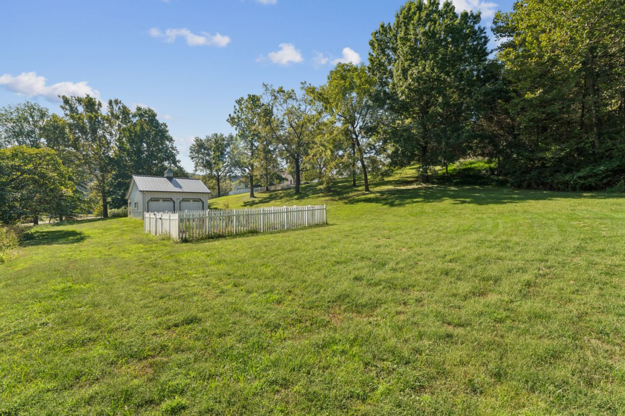 2333 Ossenfort Road