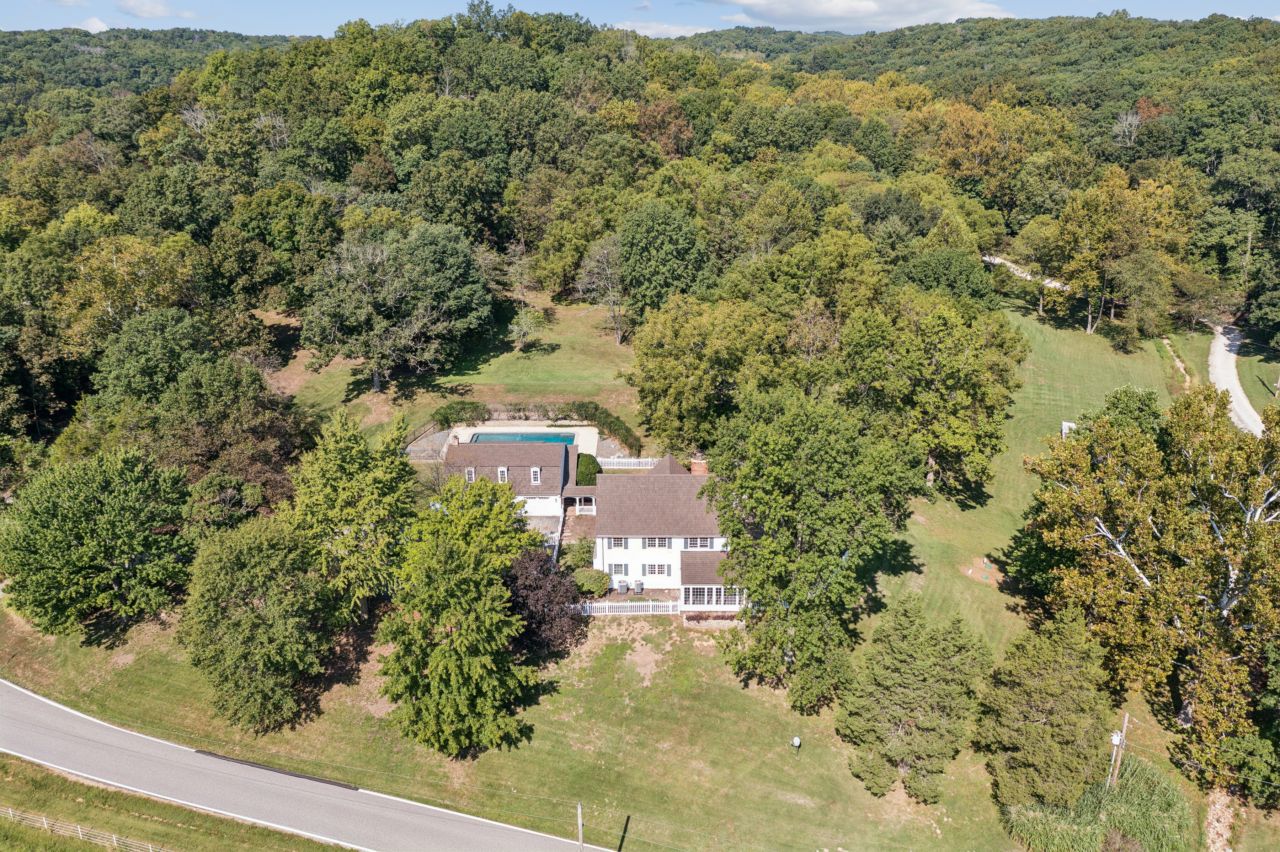 2333 Ossenfort Road