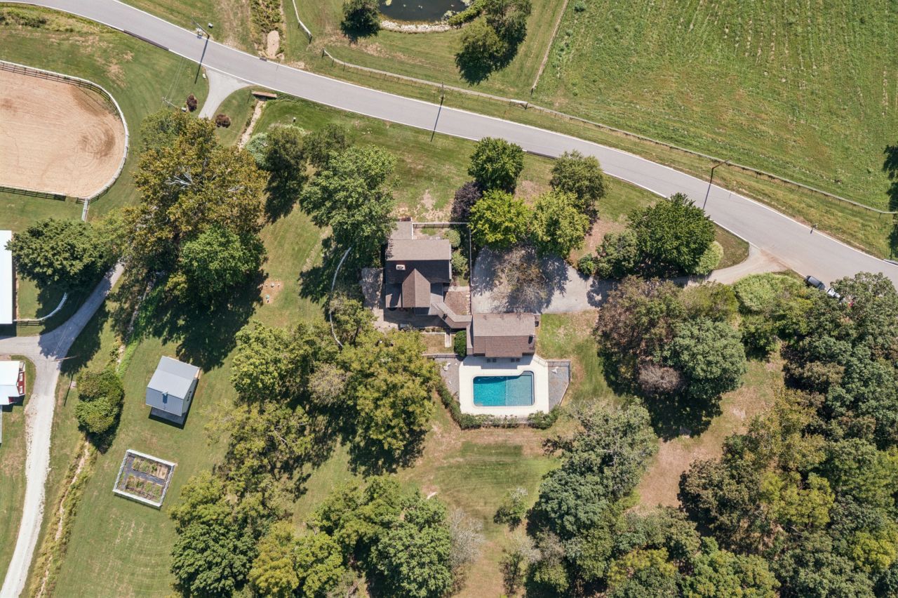 2333 Ossenfort Road