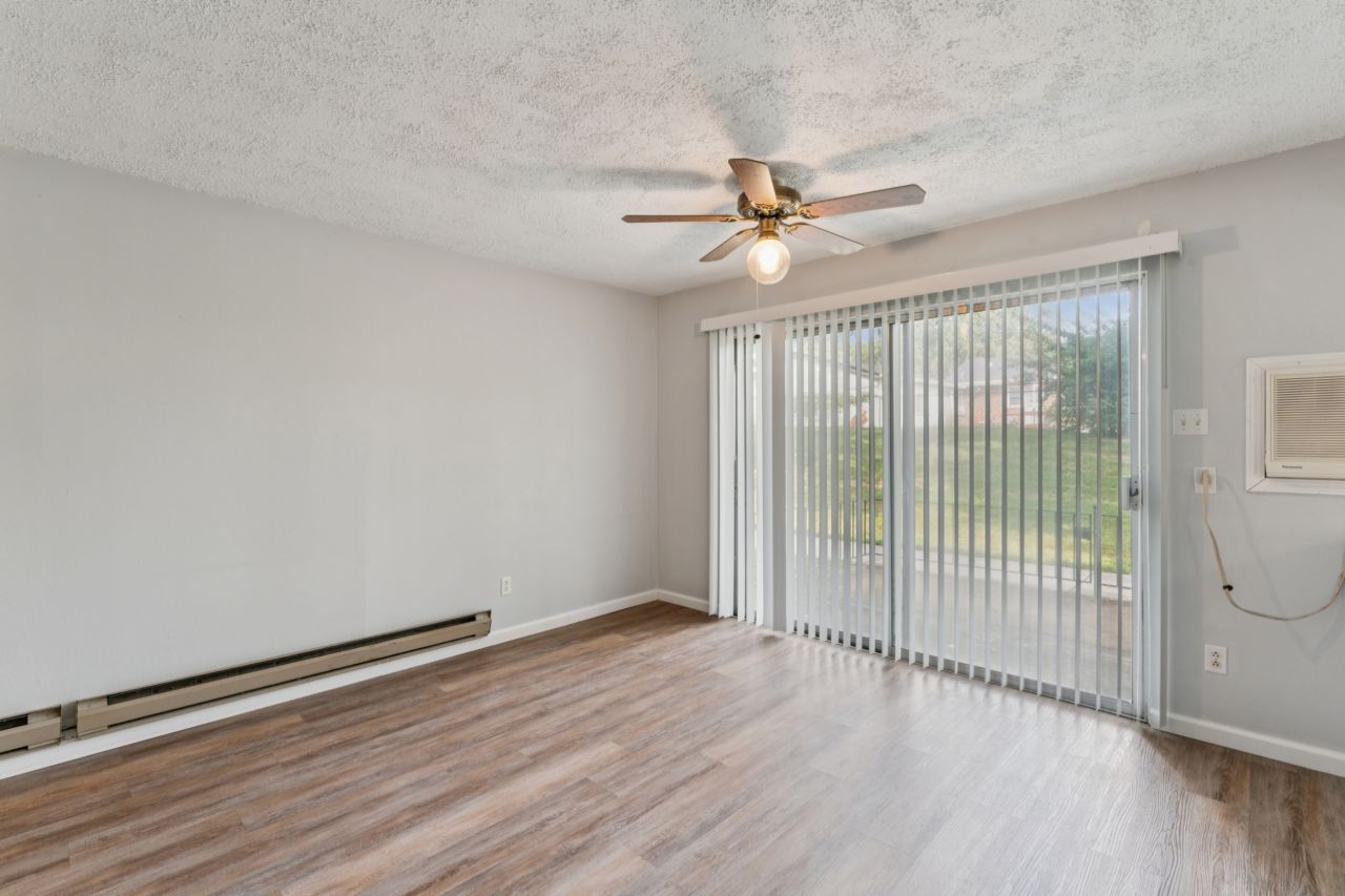 9015 Villaridge Condo