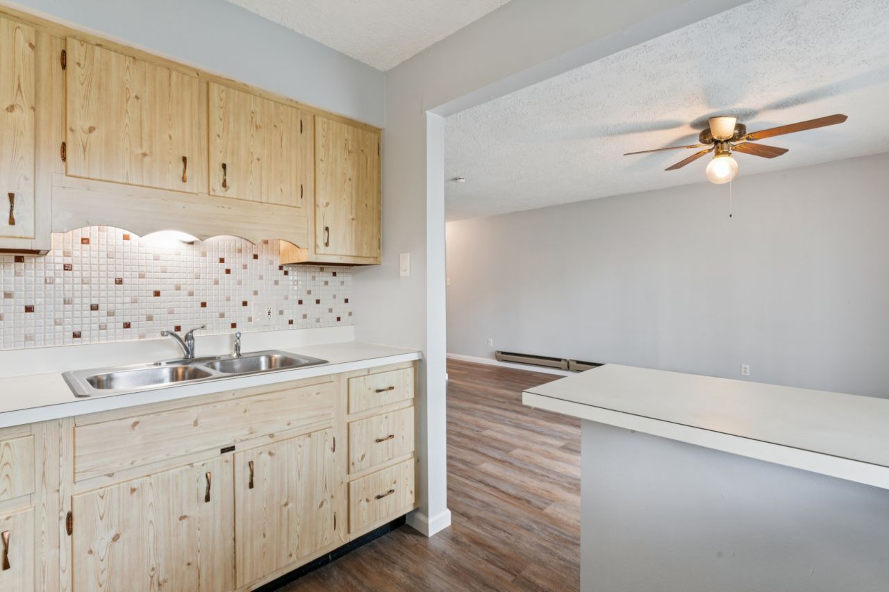 9015 Villaridge Condo