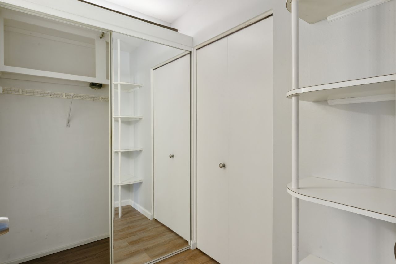 9015 Villaridge Condo