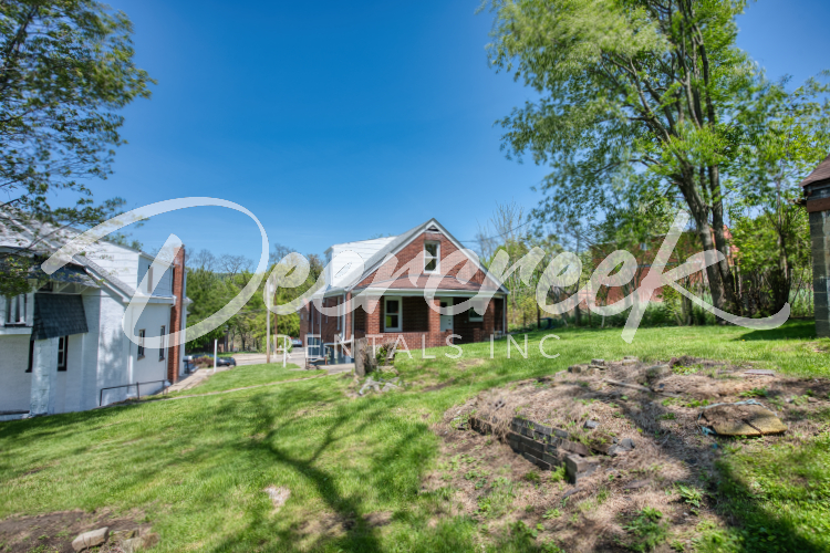178 Esther Ave