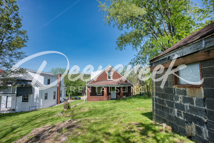 178 Esther Ave