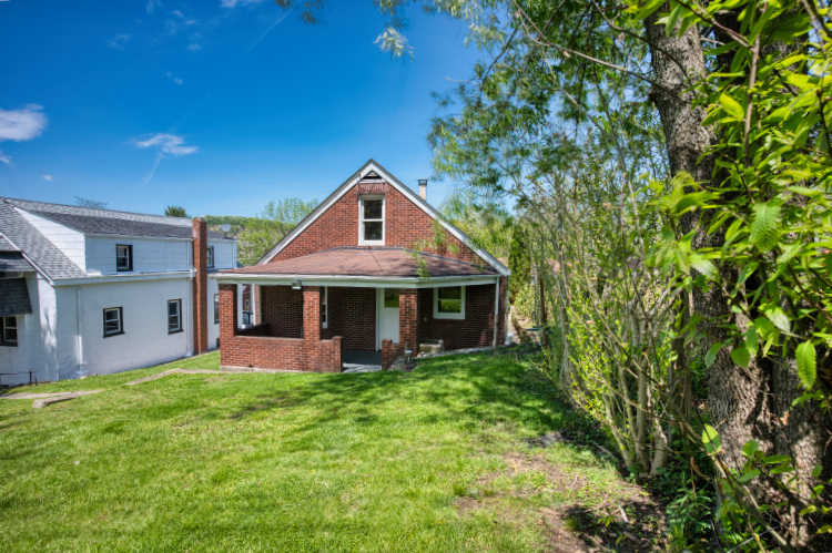 178 Esther Ave