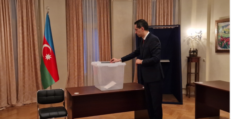 Azerbaijanis at the embassy polling stations